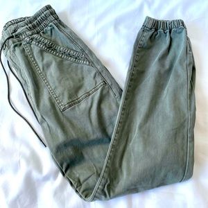 American Eagle Cargo Pant